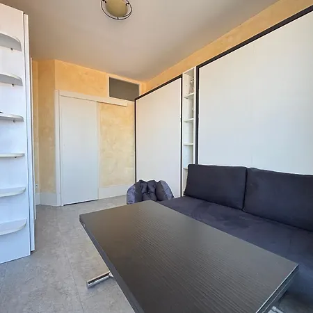 4 Pers Sur Remblai Face - Fr-1-197-634 Apartment