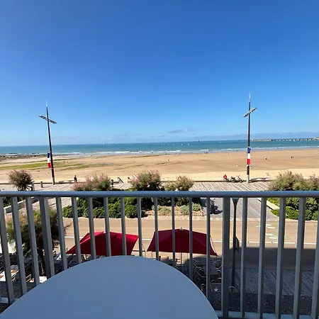 4 Pers Sur Remblai Face - Fr-1-197-634 Les Sables-d'Olonne