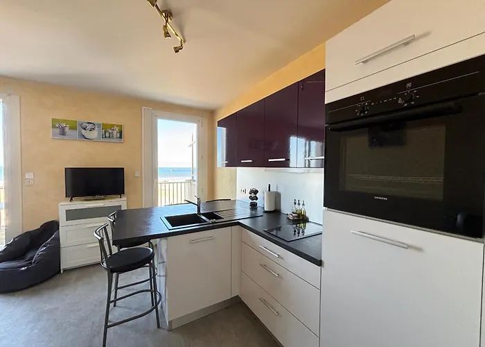 4 Pers Sur Remblai Face - Fr-1-197-634 * Les Sables-d'Olonne